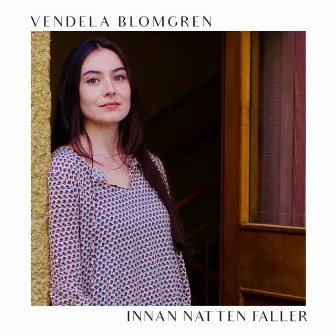 Innan natten faller by Vendela Blomgren