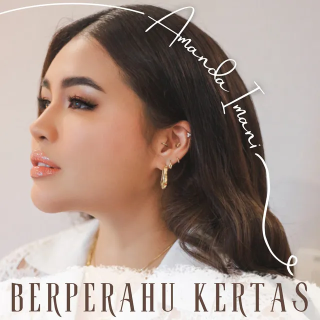 Berperahu Kertas