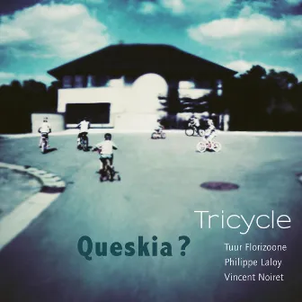 Queskia? by Tricycle