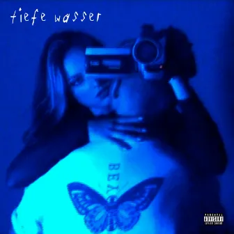 tiefe wasser by Amaria