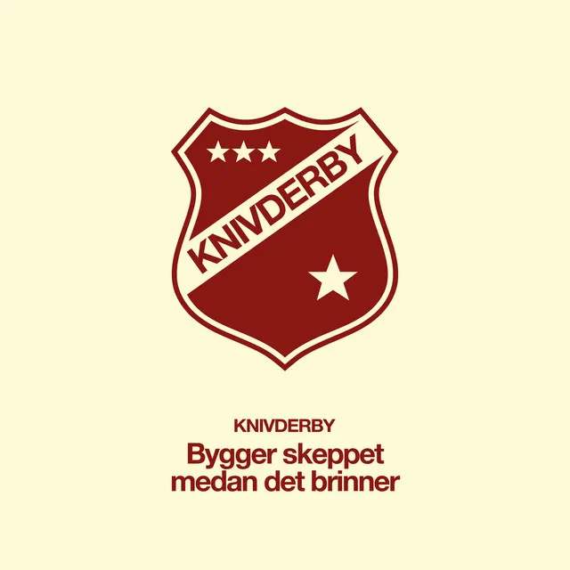 Bygger skeppet medan det brinner