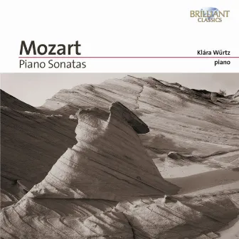 Mozart: Piano Sonatas by Klára Würtz