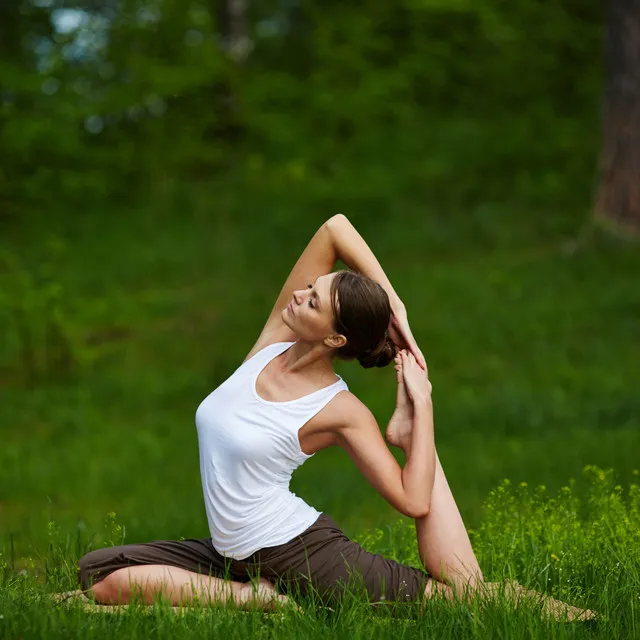 Whispering Rain Showers: A Binaural Oasis for a Yoga Retreat