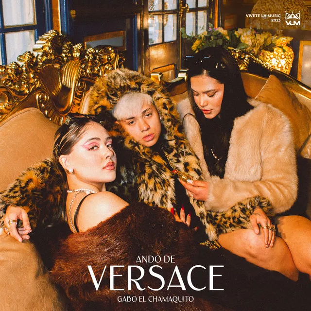 Ando de Versace