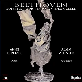 Beethoven: Cello Sonatas by Anne Le Bozec