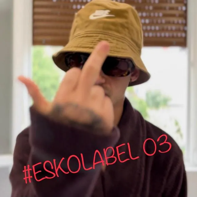 #ESKOLABEL 03