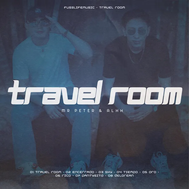 TRAVEL ROOM