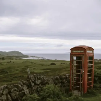 RED BOX TELEPHONE by Paravida