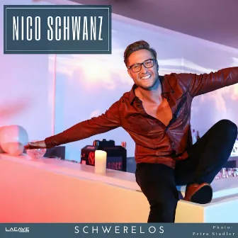 Schwerelos by Nico Schwanz