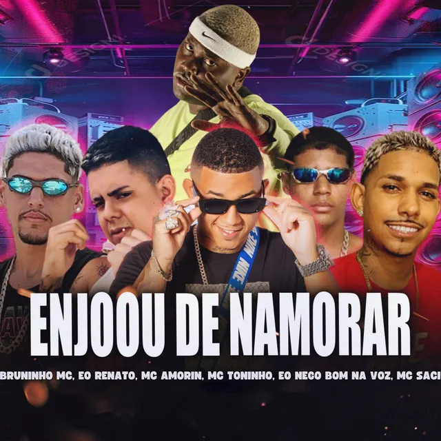 Enjoou de Namorar