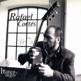 Blanco y Negro by Rafael Cortés