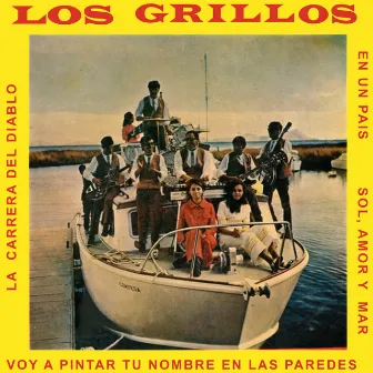 En Un País by Los Grillos