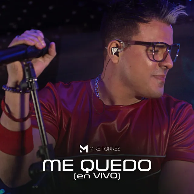 Me Quedo (En Vivo)