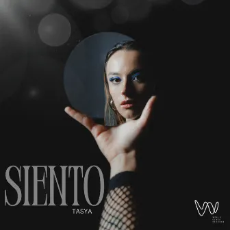 Siento by Sebastian Torr