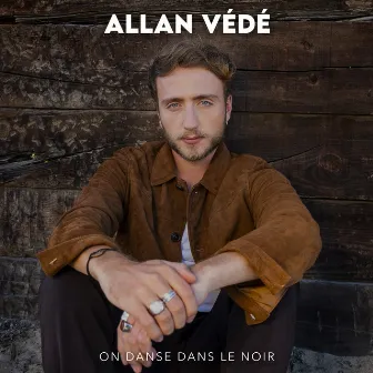 On danse dans le noir by Allan Védé