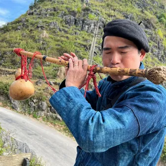 Lớn Lên Cùng Mẹ by Tuấn Hồ