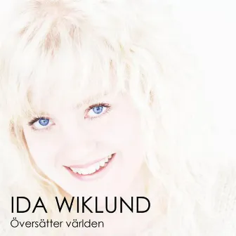 Översätter världen by Ida Wiklund