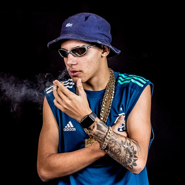 MT - ELA TA FUMANDO UM CHÁ ( DJ KN DE VILA VELHA ) FAIXA 007