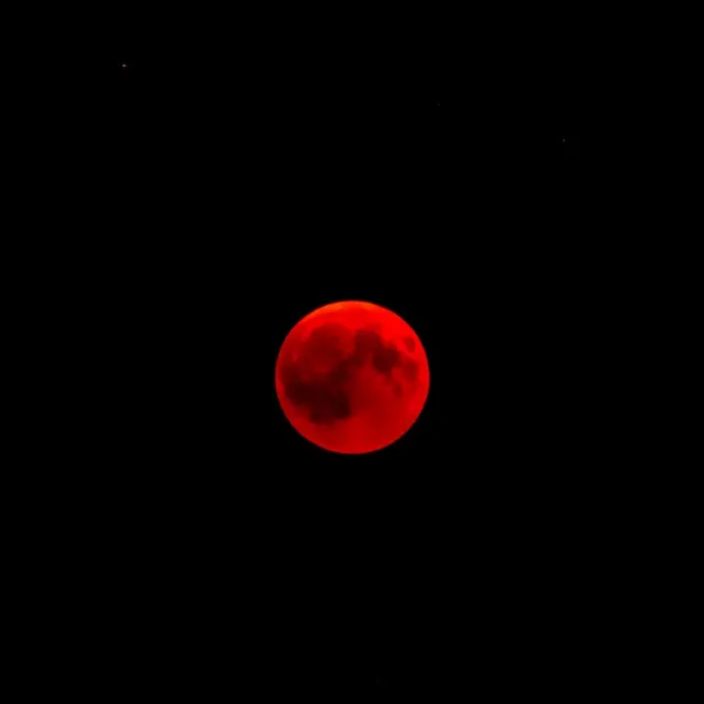 RED MOON