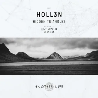 Hidden Triangles by holl3n