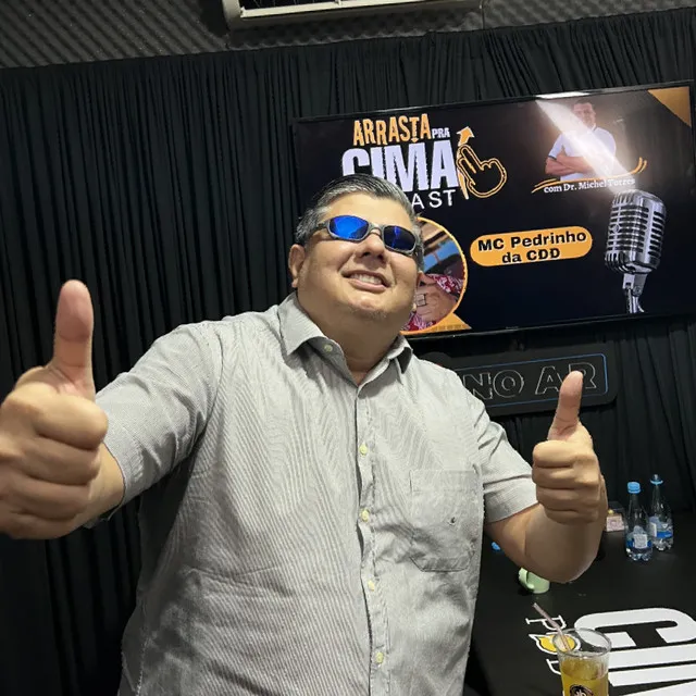 Podcast Arrasta Pra Cima