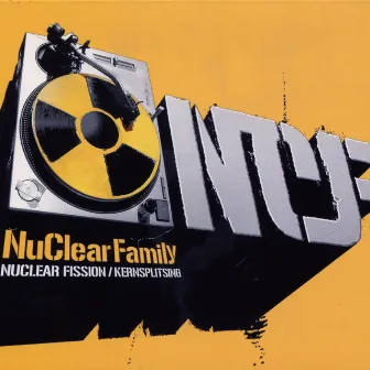 Nuclear Fission (Kernsplitsing) by Nuclear Family