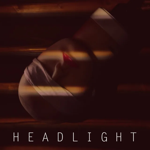 H E A D L I G H T