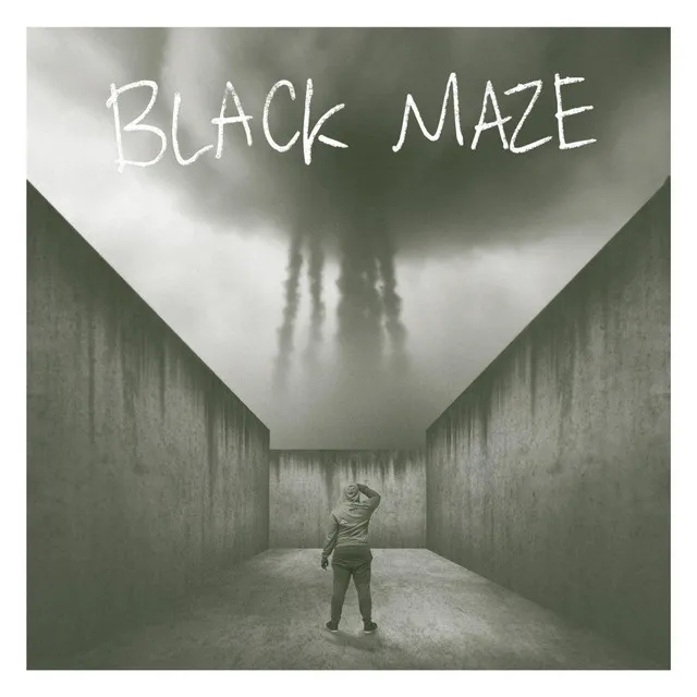 THE BLACK MAZE!