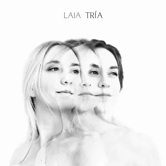 TRÍA by laia