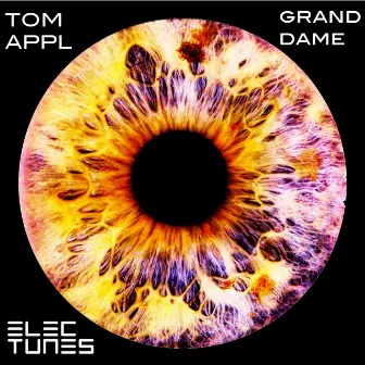 Grand Dame by Tom Appl