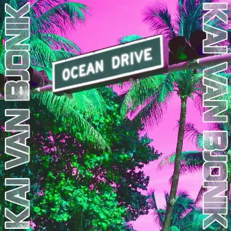 Ocean Drive by Kai van Bjonik