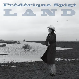 Land by Frederique Spigt