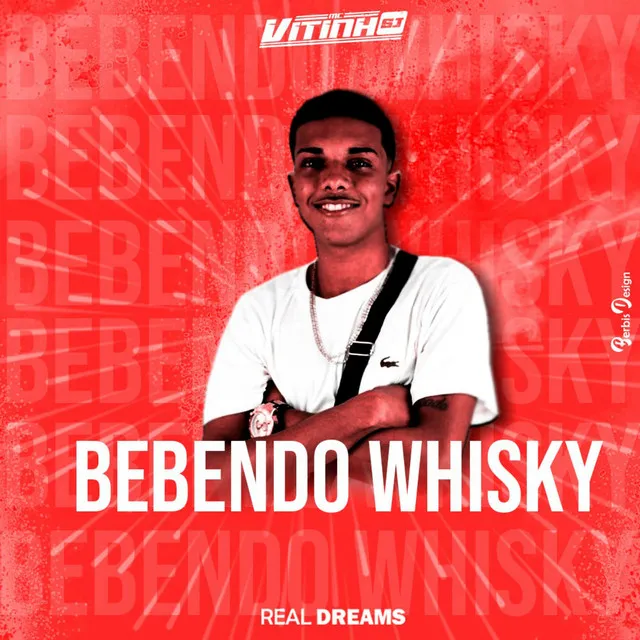 Bebendo Whisky