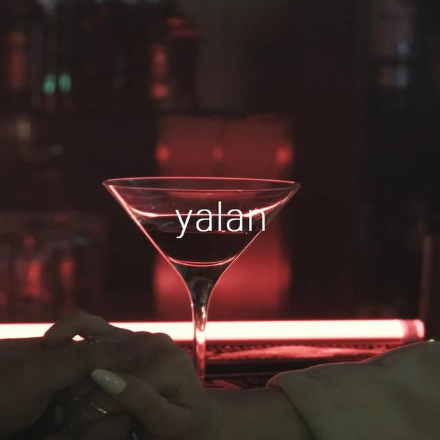 Yalan (feat. Glow)