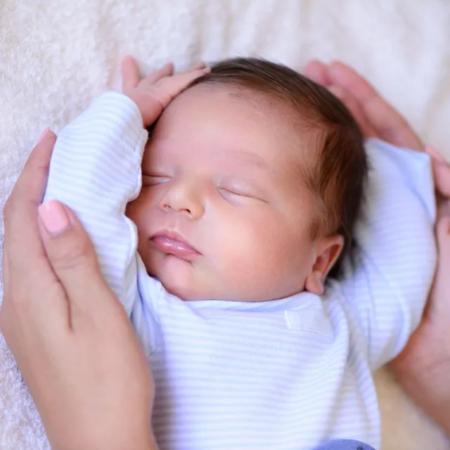 Gentle Baby Jazz: Lounge Melodies for Calm Newborns