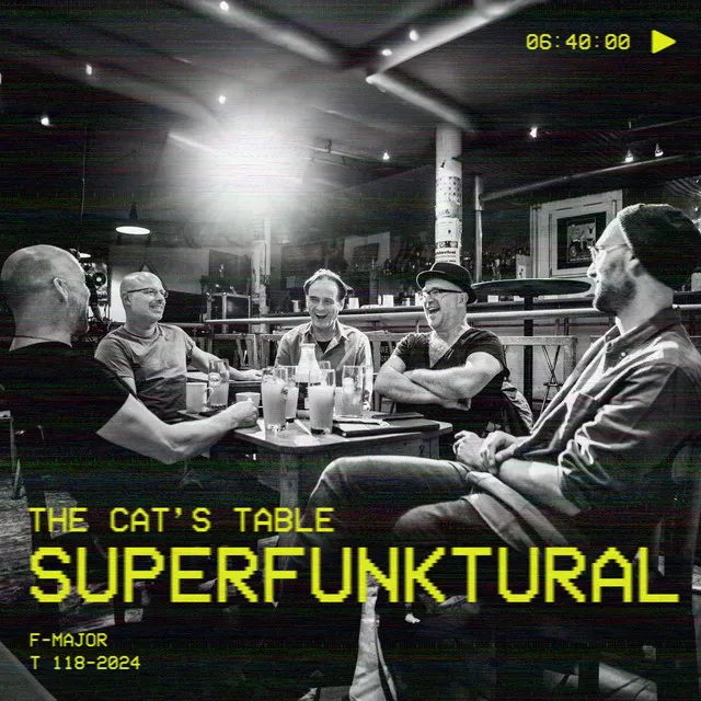 Superfunktural