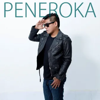 Peneroka by Azlan & The Typewriter