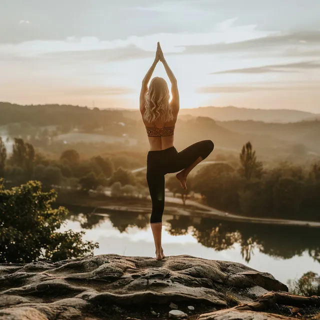 Yoga Junto Al Mar: Melodías Tranquilas Del Océano