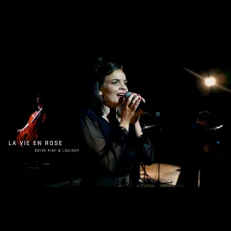 La vie en rose by Anne Carrere