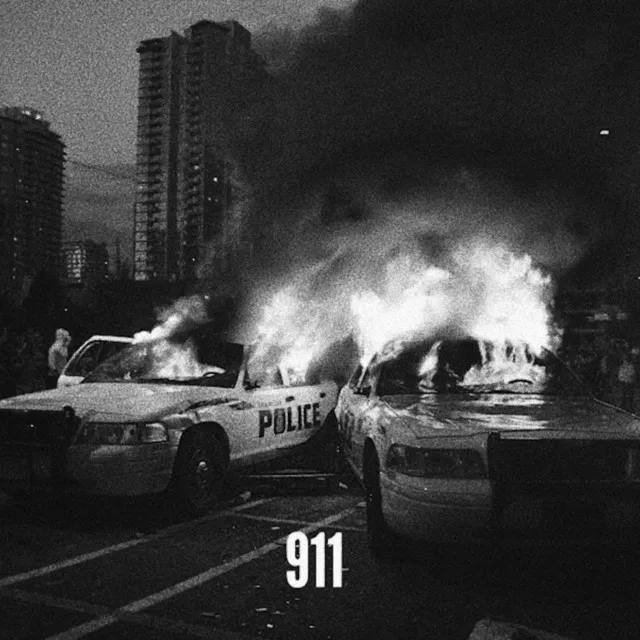 911