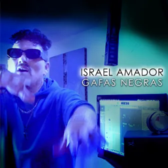 Gafas Negras by Israel Amador