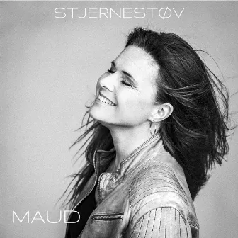 Stjernestøv by Maud