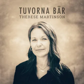 Tuvorna bär by Therese Martinson