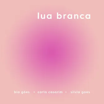 Lua Branca by Silvia Goes