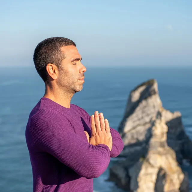 Blissful Meditation: Ocean Ambience for Inner Reflection