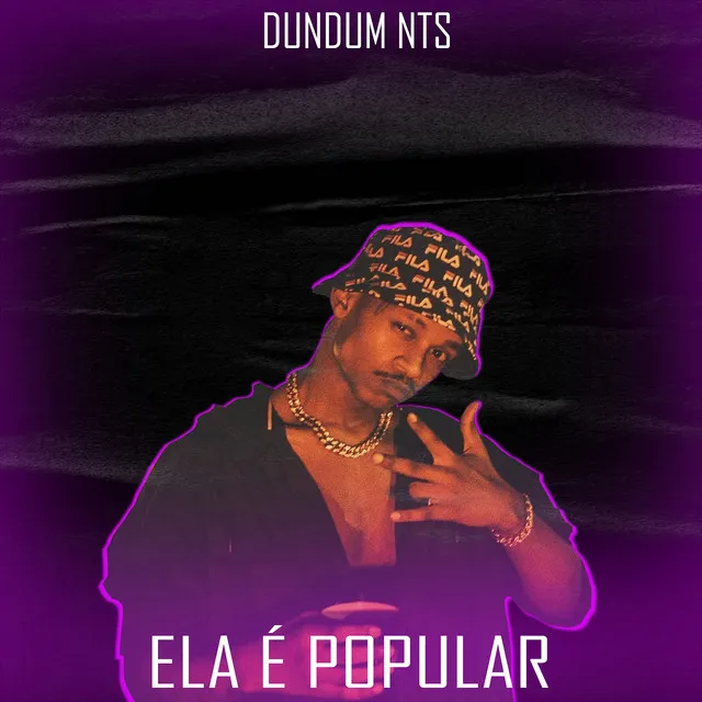 Ela É Popular