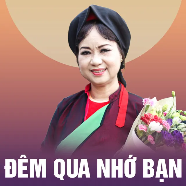 Tay tiên chuốc chén rượu đào