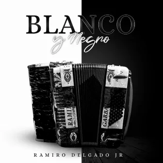 Blanco y Negro by Ramiro Delgado Jr.