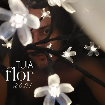 Flor by Tuia