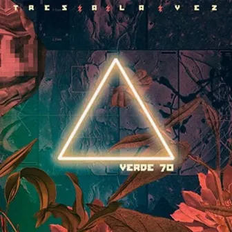 Tres a la Vez by Verde 70